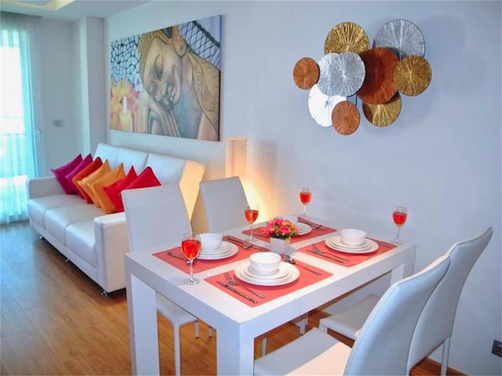 The Privilege Residence : 1 Bedroom Apartment In Patong Exteriör bild