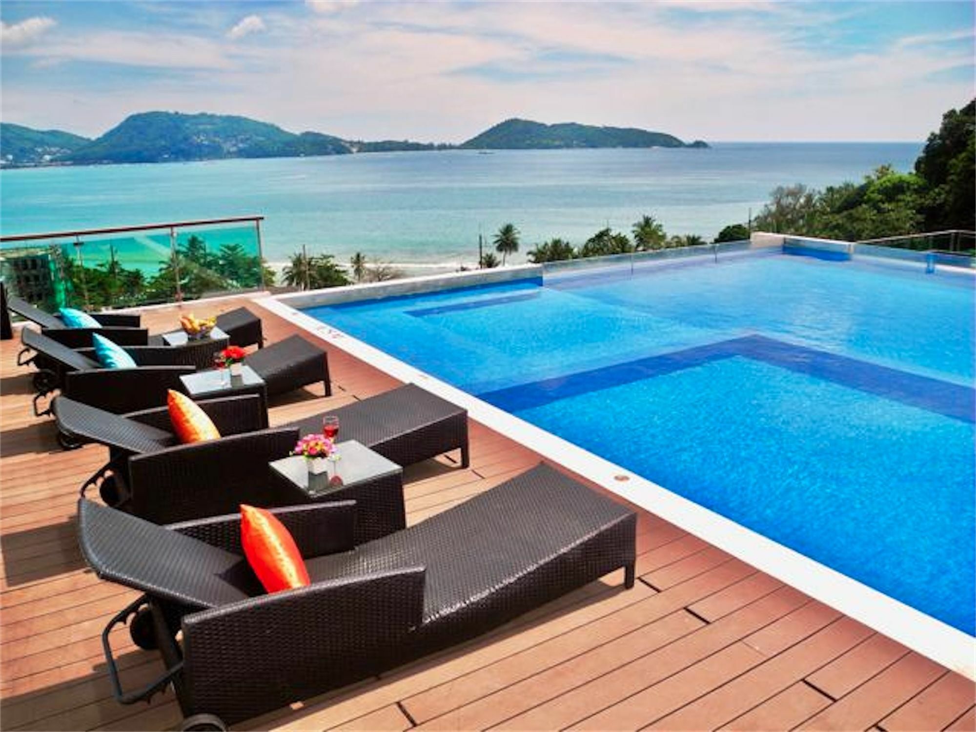 The Privilege Residence : 1 Bedroom Apartment In Patong Exteriör bild